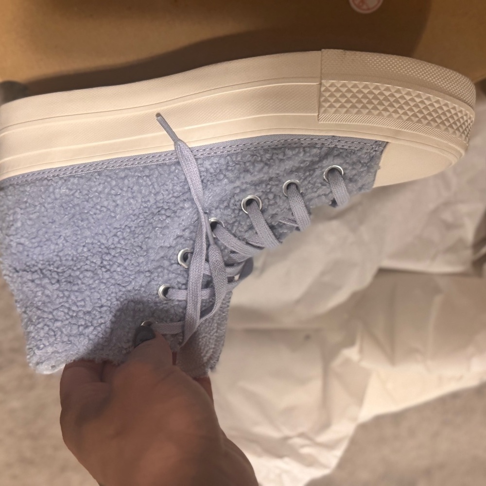 Women's Athletic Shoes in Cream and Gray